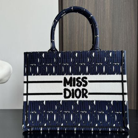 chr1st1an D10r shopping bags